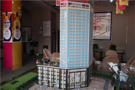 衡王府花园四楼73平两室中装储藏室22平85万可按揭